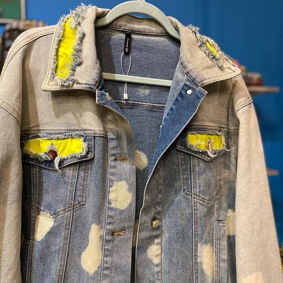 Jacket - Picture 5 of 6